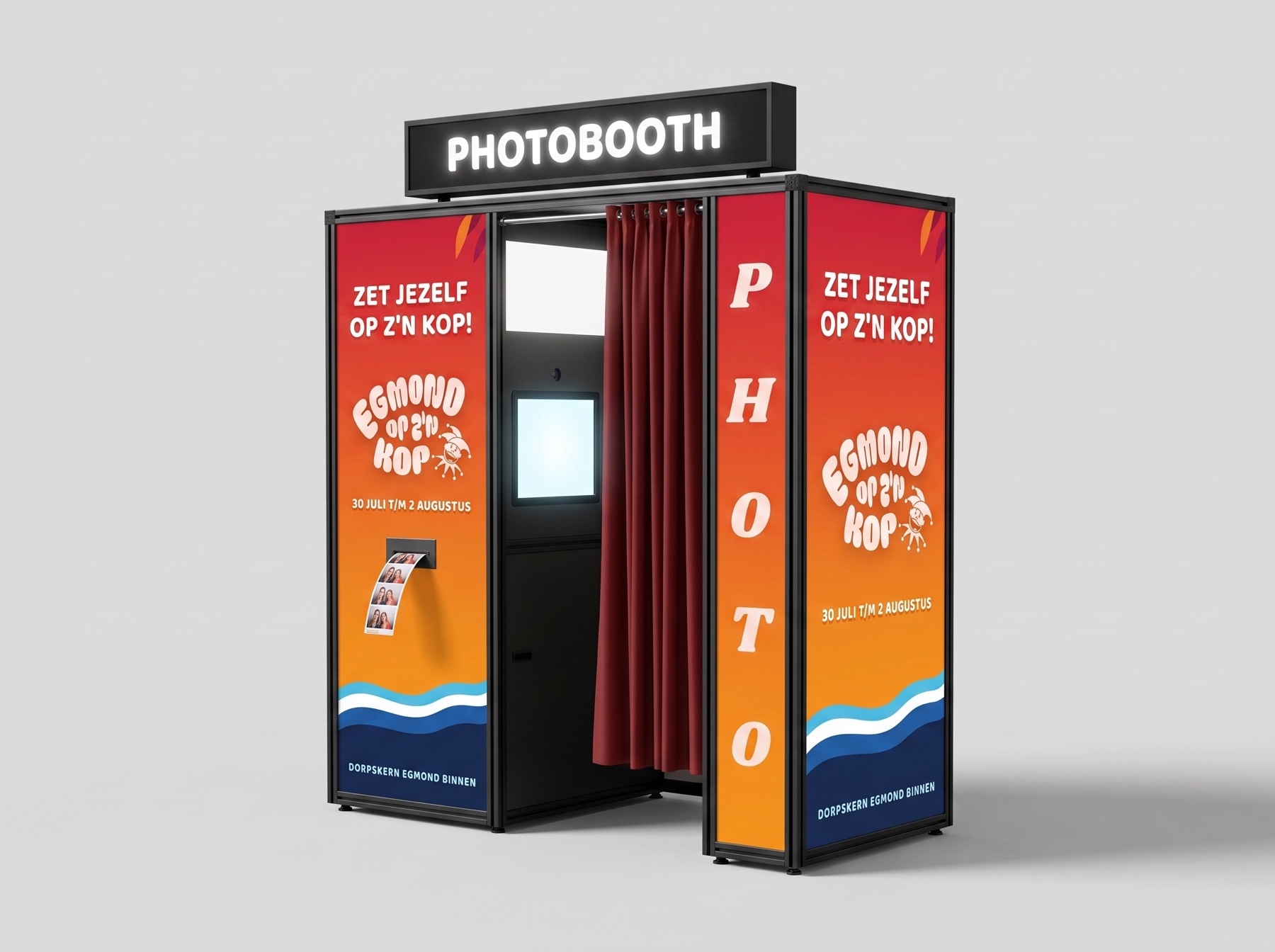 een render van de egmond-wrap op de tweede booth: twee zijwanden, een verlichte photobooth-kap, een gordijn en een scherm binnenin